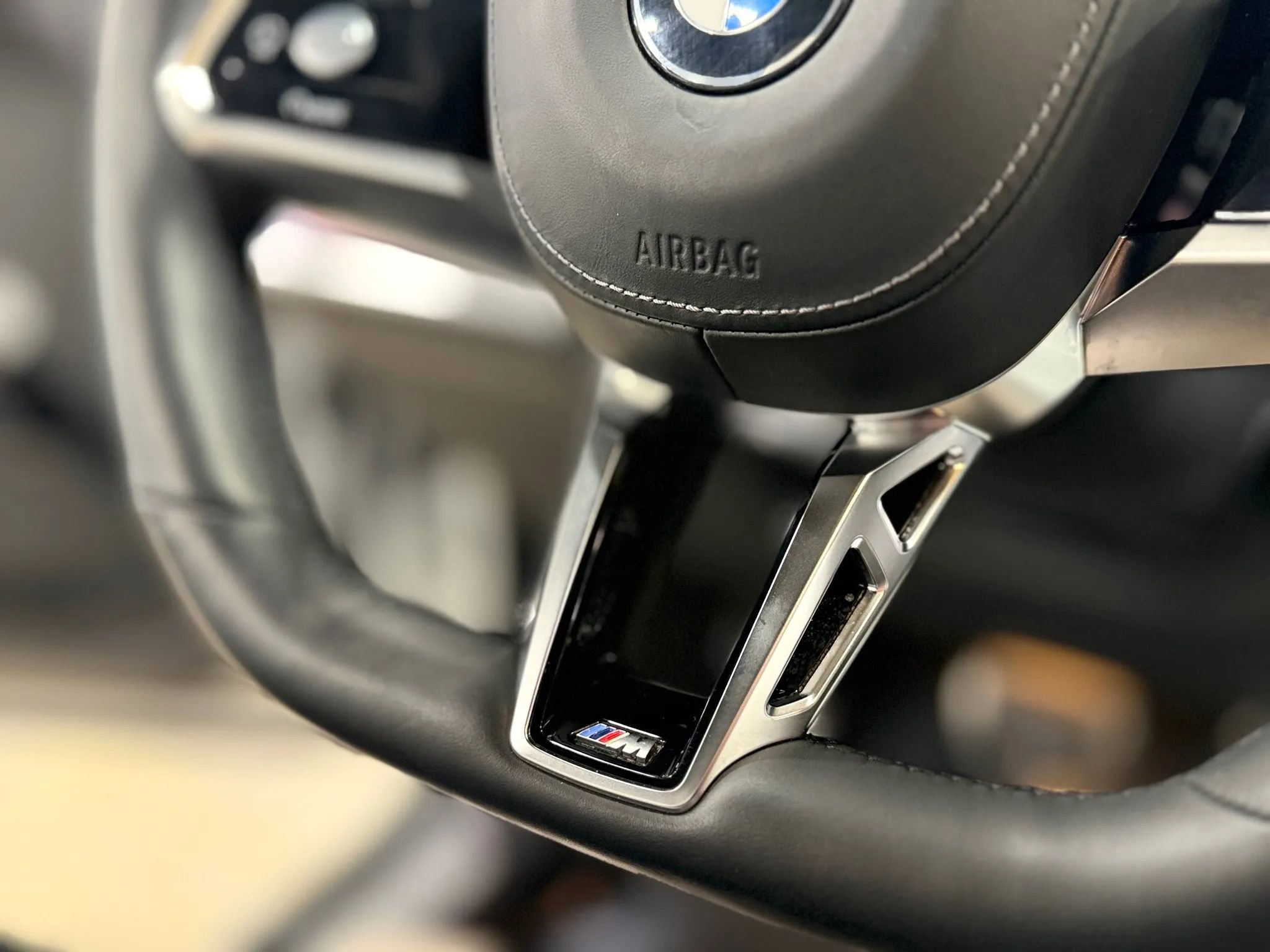 Used 2024 BMW 760i xDrive image 29