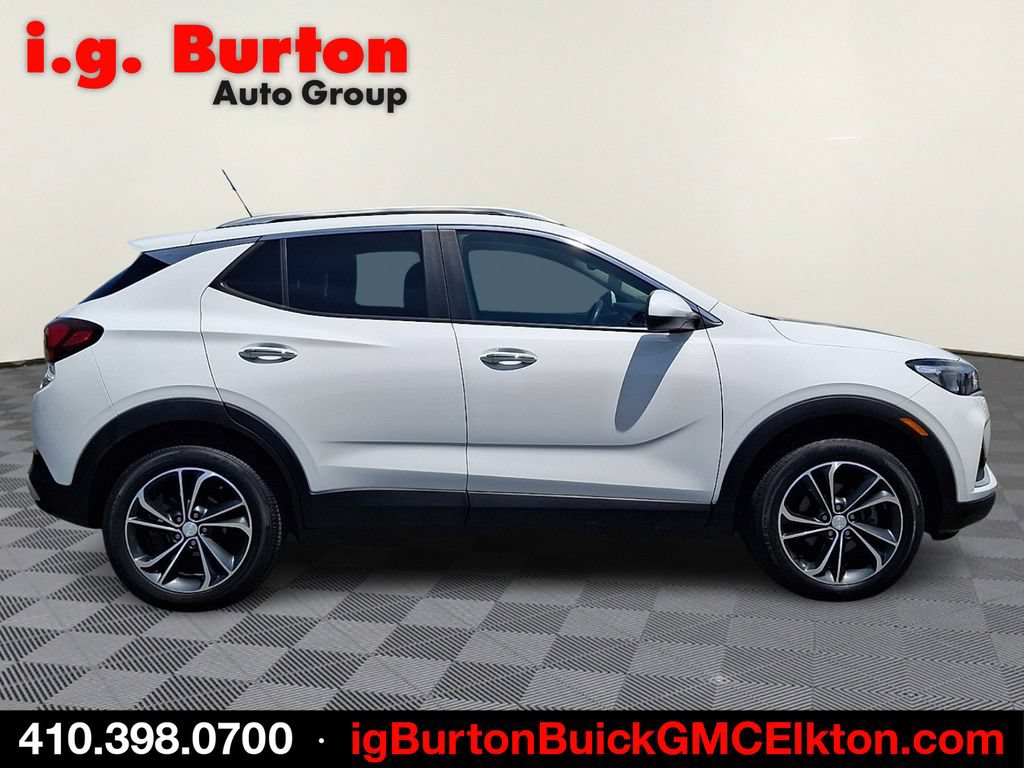 Certified 2023 Buick Encore GX Select w/ Safety Package II AWD/4WD image 7