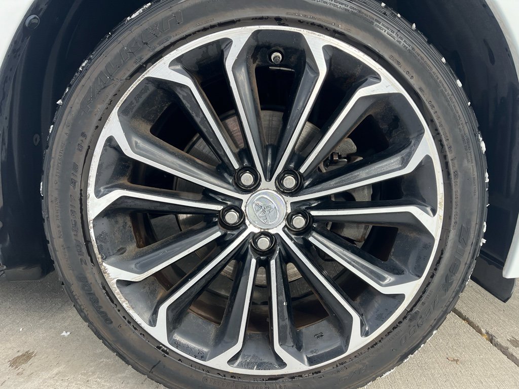 Used 2015 Toyota Corolla S image 2