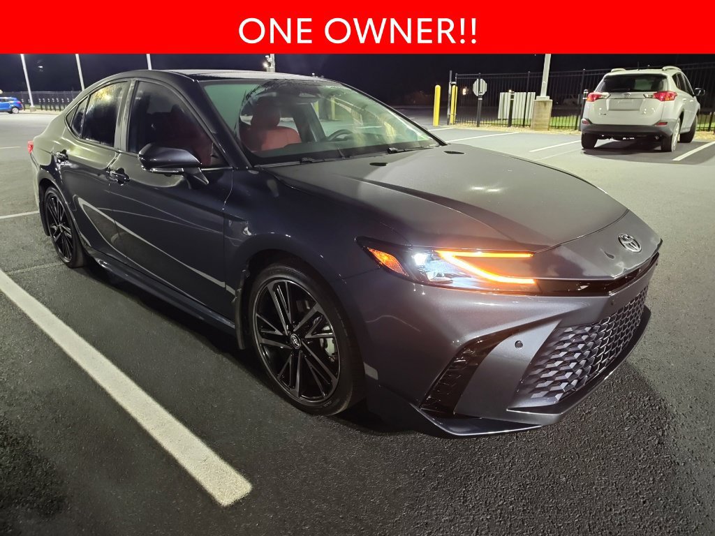 Used 2026 Toyota Camry XSE w/ Premium Plus Package FWD image 3