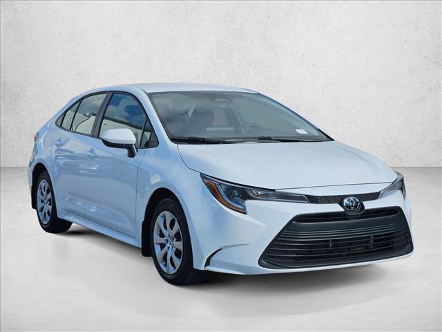 Used 2025 Toyota Corolla LE image 3