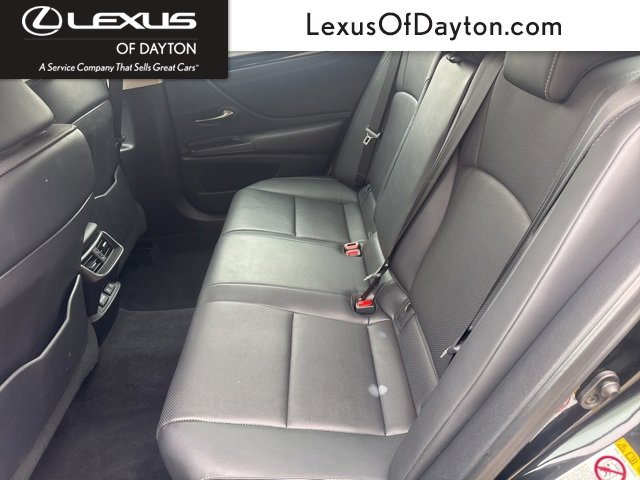 Used 2019 Lexus ES 300h image 33