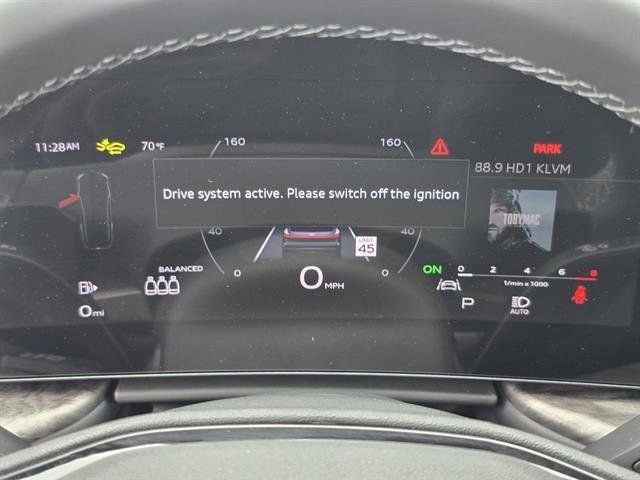 Used 2025 Audi Q5 Premium Plus w/ Premium Plus image 9