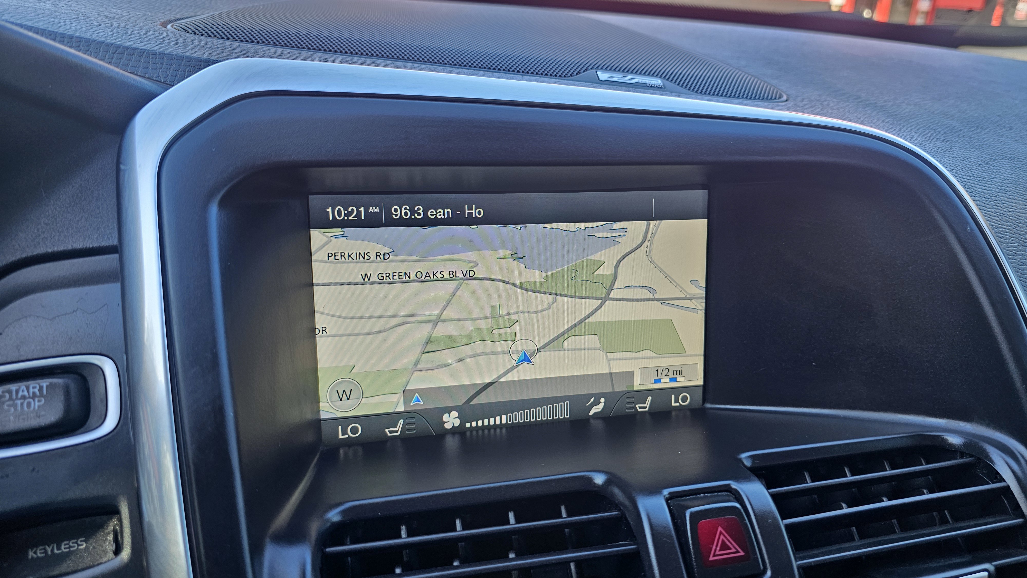 Used 2015 Volvo XC60 T5 Platinum image 38