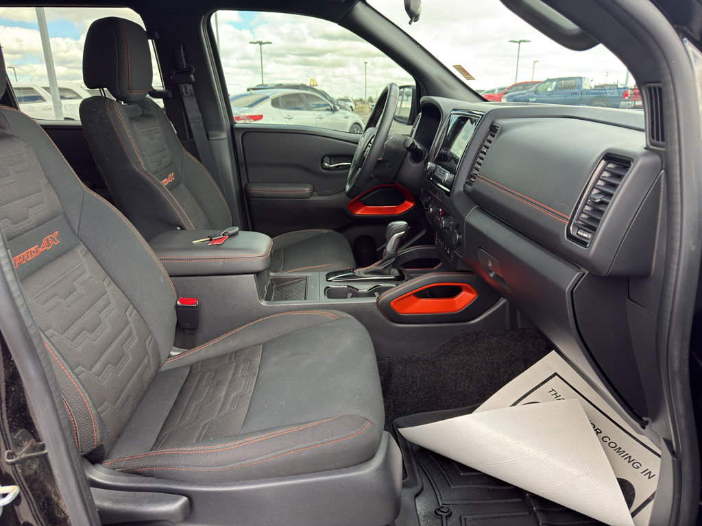 Used 2022 Nissan Frontier PRO-4X AWD/4WD image 15