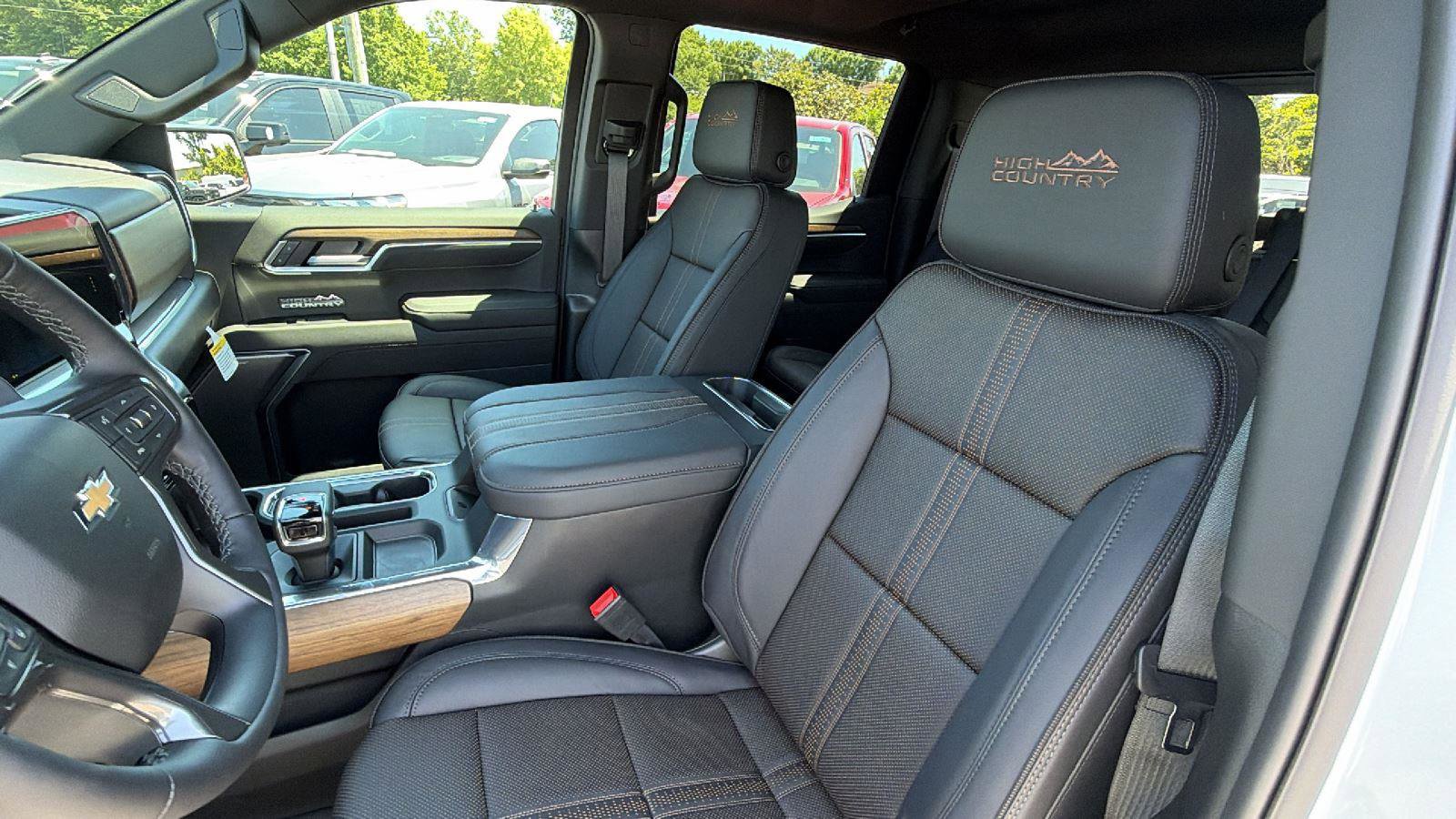 New 2026 Chevrolet Silverado 1500 High Country AWD/4WD image 15