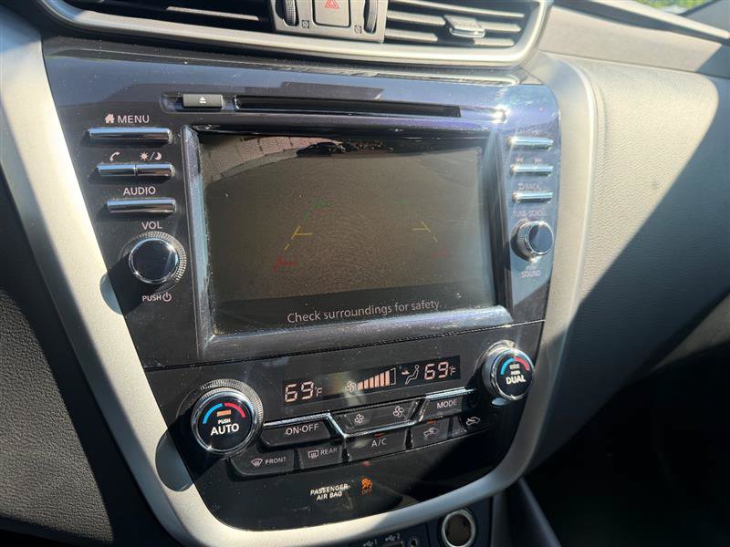 Used 2023 Nissan Murano SV w/ SV Midnight Edition Package FWD image 16