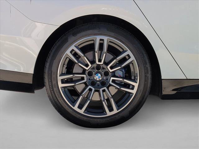 Used 2026 BMW 530i xDrive AWD/4WD image 25