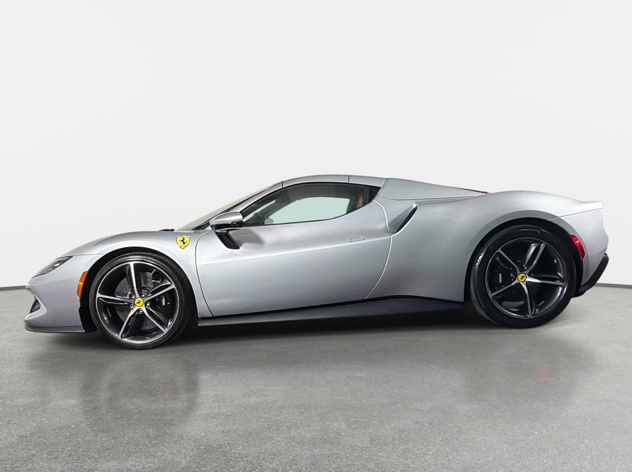Used 2025 Ferrari 296 GTS RWD image 13