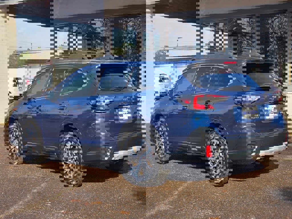 Used 2021 Subaru Outback Limited XT image 32