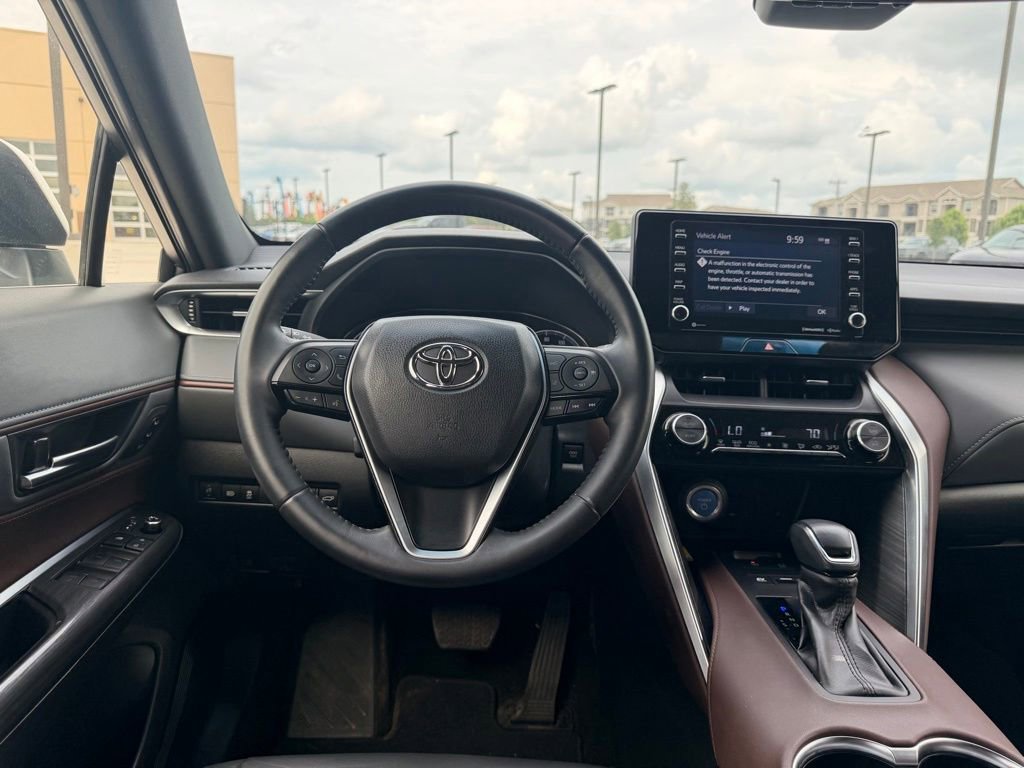 Used 2022 Toyota Venza XLE AWD/4WD image 32