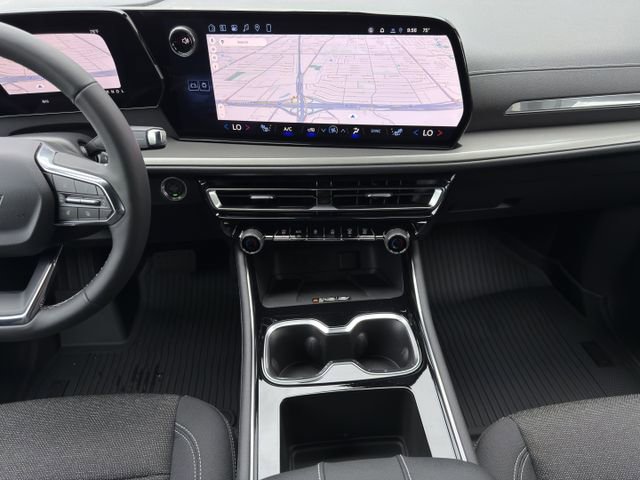 New 2026 Chevrolet Traverse LT w/ Driver Confidence Package image 12