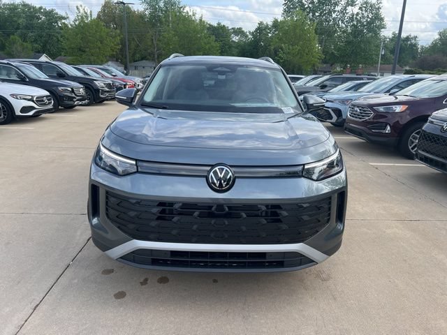 New 2026 Volkswagen Tiguan S AWD/4WD image 2