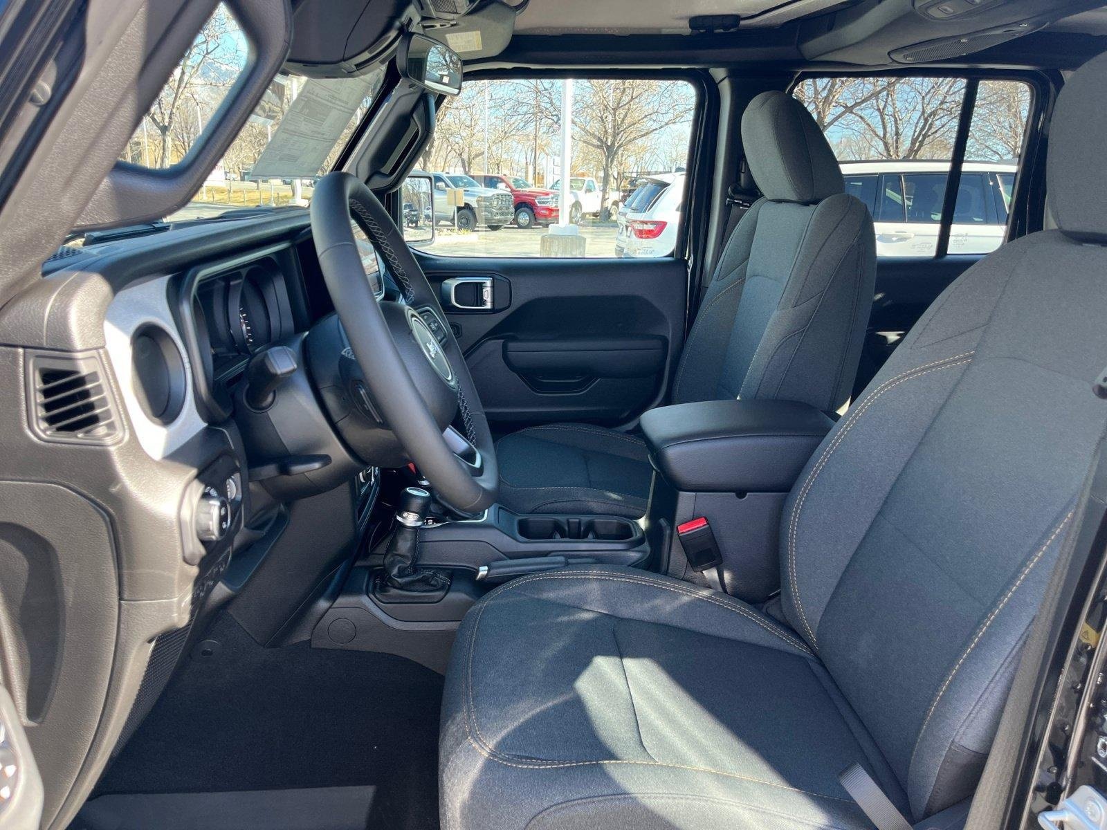 New 2026 Jeep Gladiator Sport AWD/4WD image 12