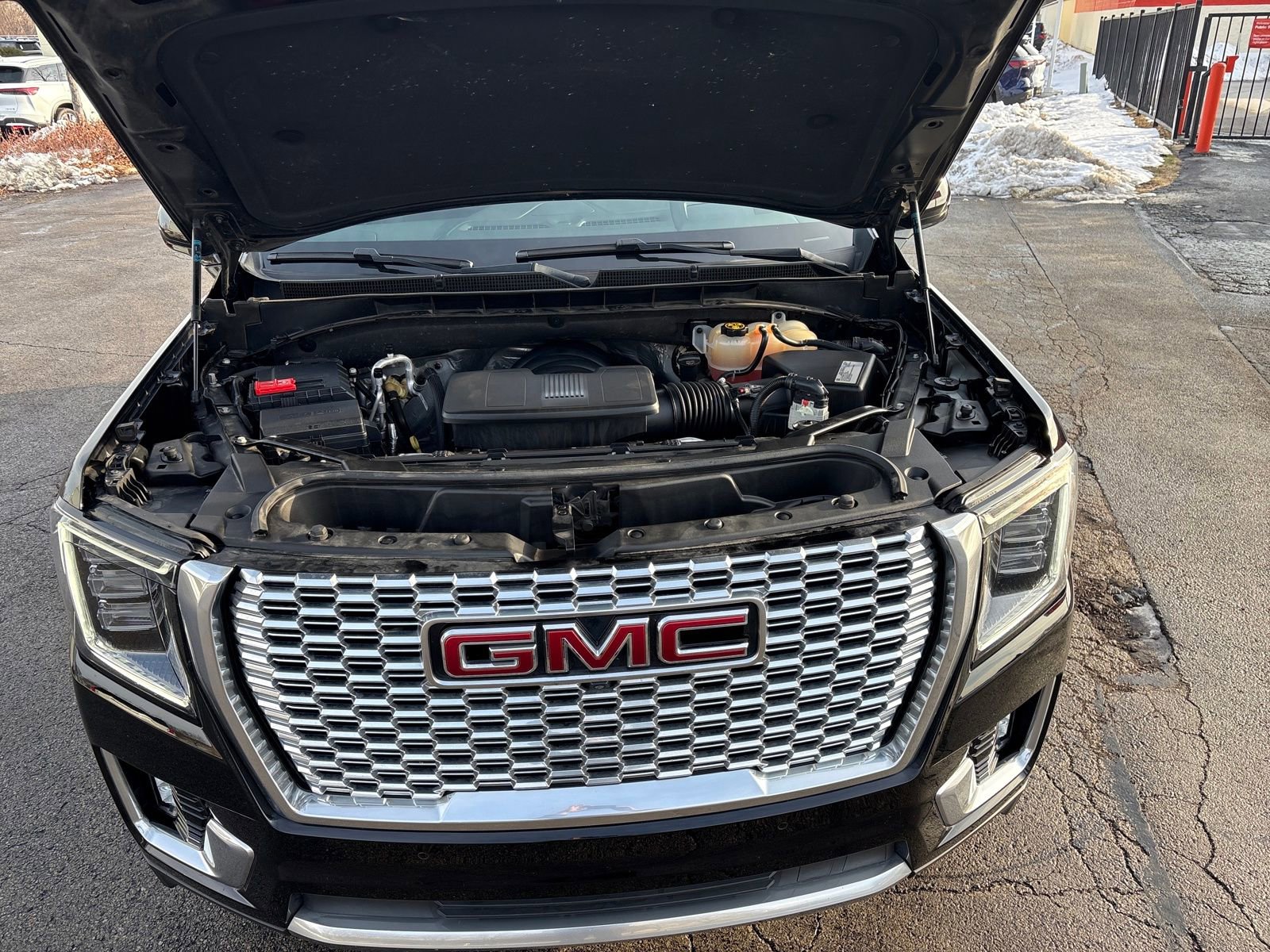 Used 2021 GMC Yukon Denali image 22