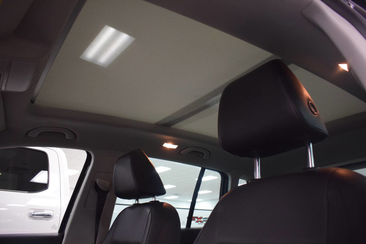 Used 2016 Volkswagen Tiguan SE image 27