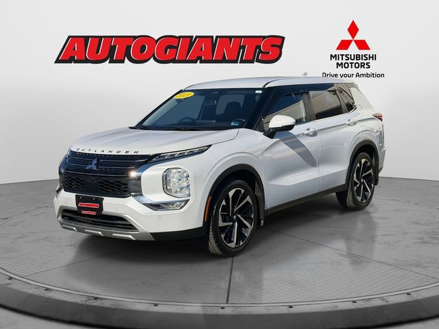 Used 2023 Mitsubishi Outlander SE image 5