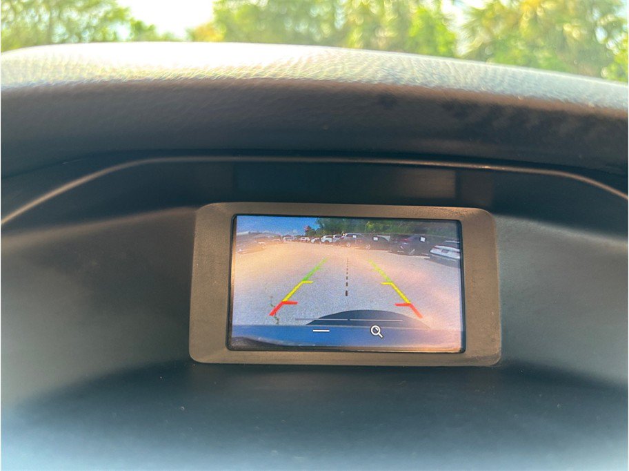 Used 2017 Ford Focus SE FWD image 22