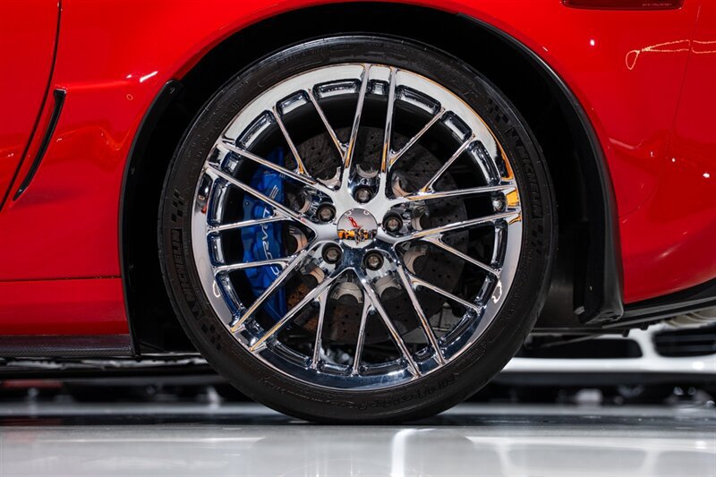 Used 2010 Chevrolet Corvette ZR1 w/ Preferred Equipment Group RWD image 13