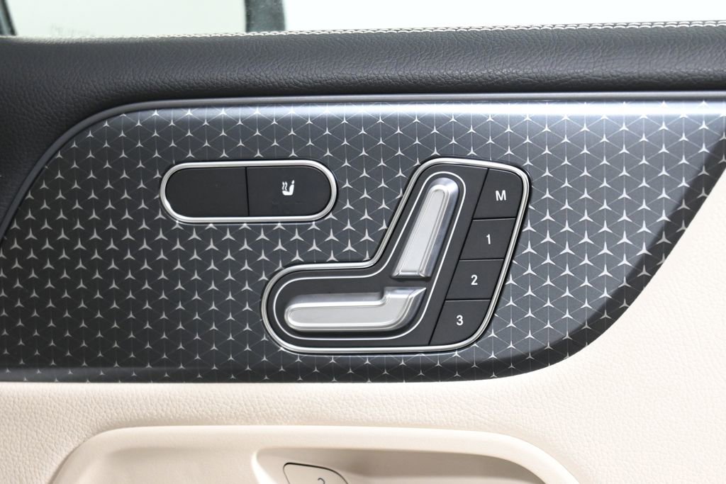 Certified 2026 Mercedes-Benz GLB 250 4MATIC image 28