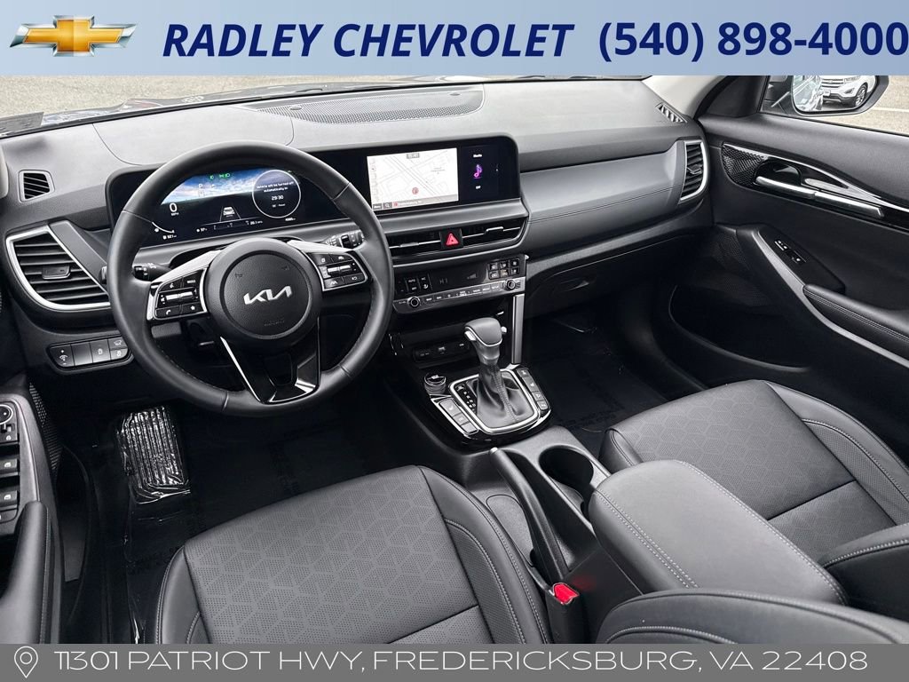 Used 2025 Kia Seltos EX image 14