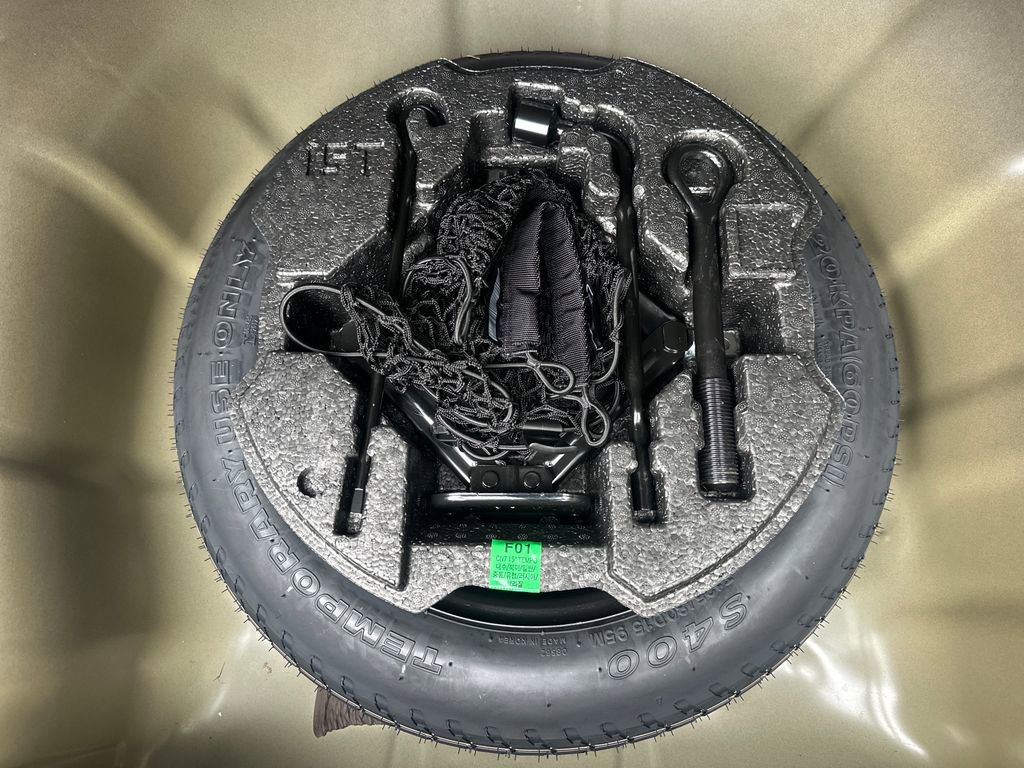 Used 2025 Hyundai Elantra SE w/ Cargo Package image 33