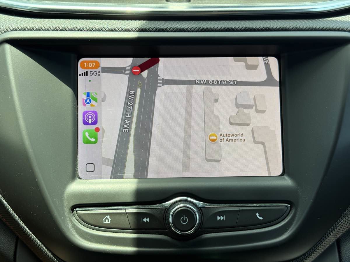 Used 2023 Chevrolet TrailBlazer RS image 40