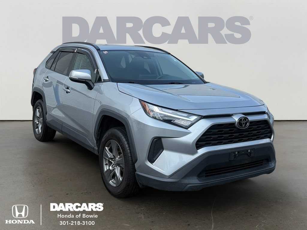 Used 2024 Toyota RAV4 XLE FWD image 1