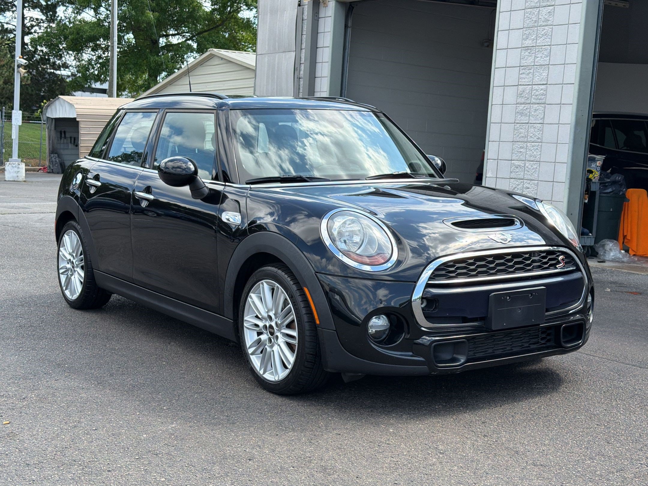 Used 2017 MINI Cooper S FWD image 7