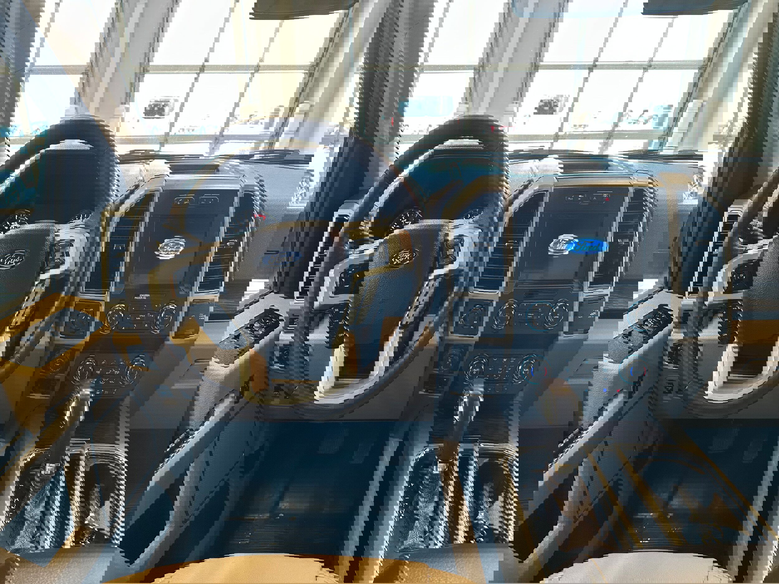 Used 2019 Ford F150 Lariat image 17