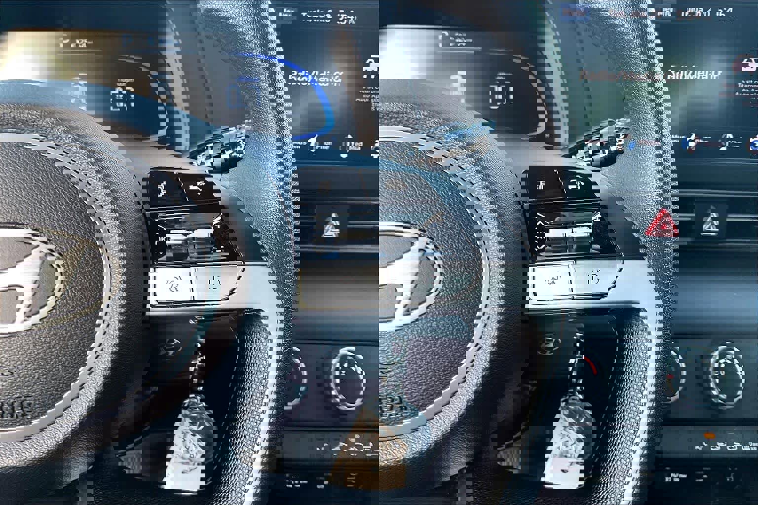 Used 2024 Hyundai Elantra SE image 21