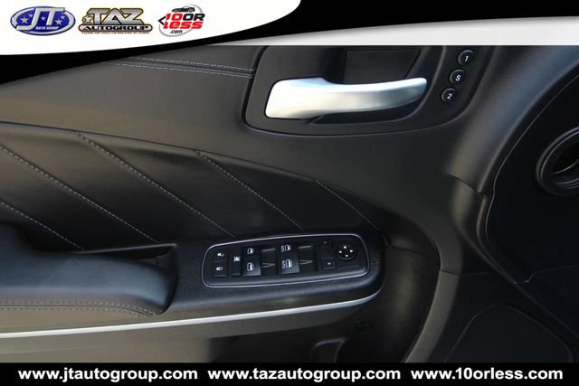 Used 2020 Dodge Charger R/T w/ Plus Group RWD image 11