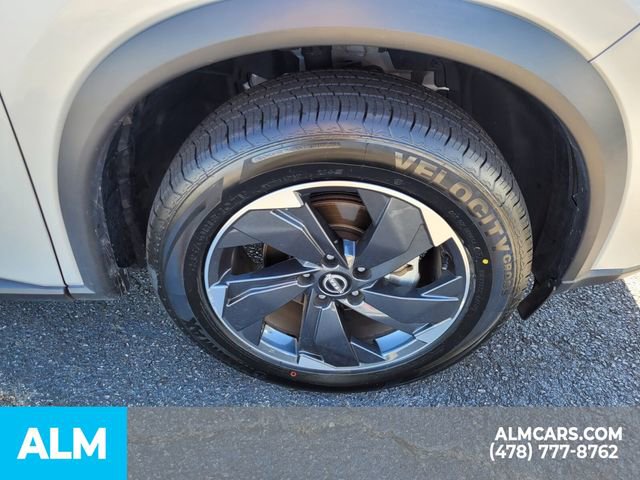 Used 2024 Nissan Rogue SV image 18