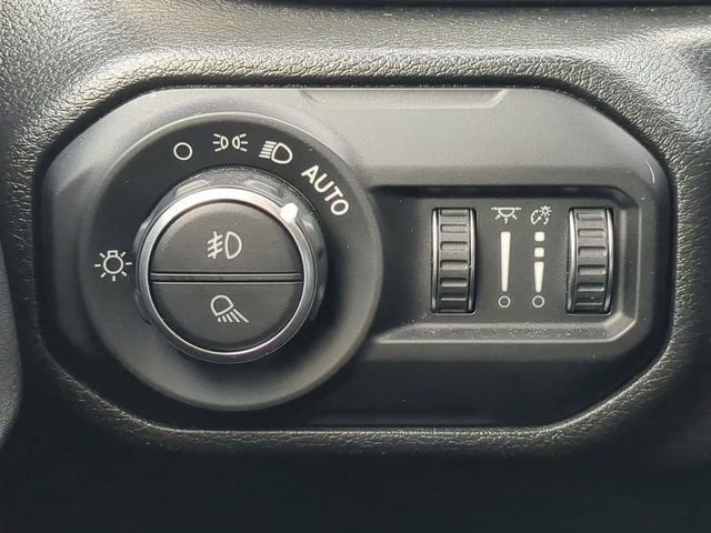 Used 2022 Jeep Gladiator Sport AWD/4WD image 25