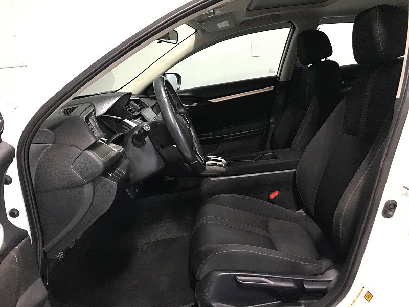 Used 2018 Honda Civic EX-T image 11