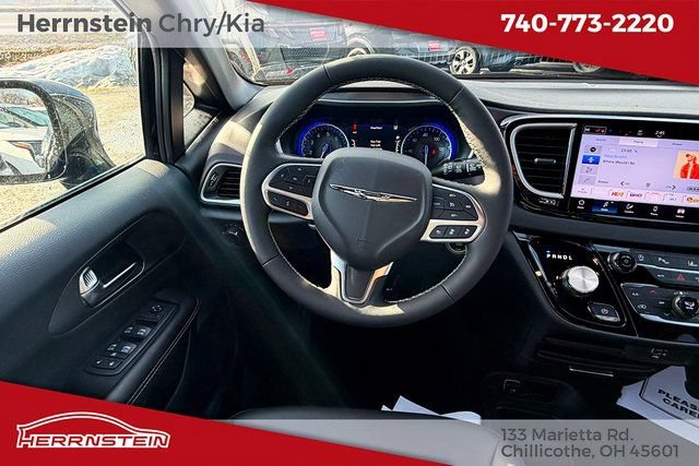 New 2026 Chrysler Voyager LX FWD image 7