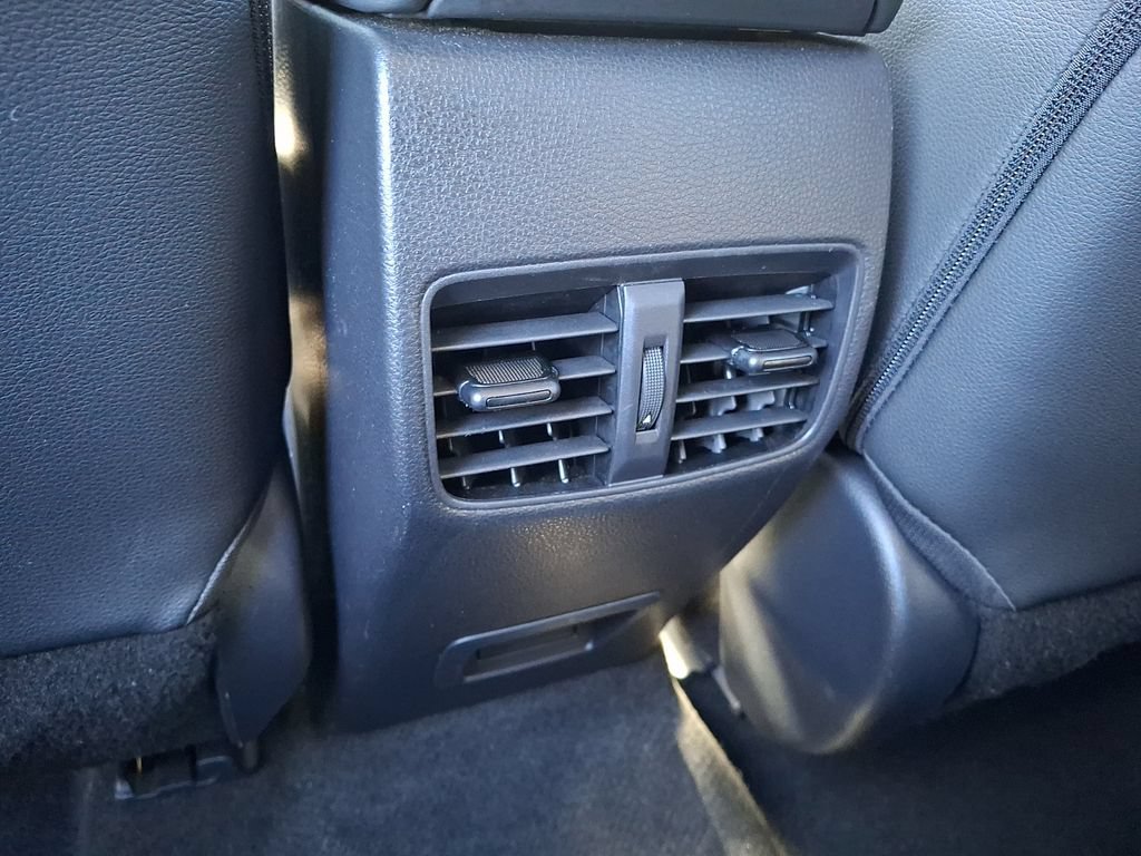 Certified 2025 Toyota Corolla Cross XLE FWD image 11