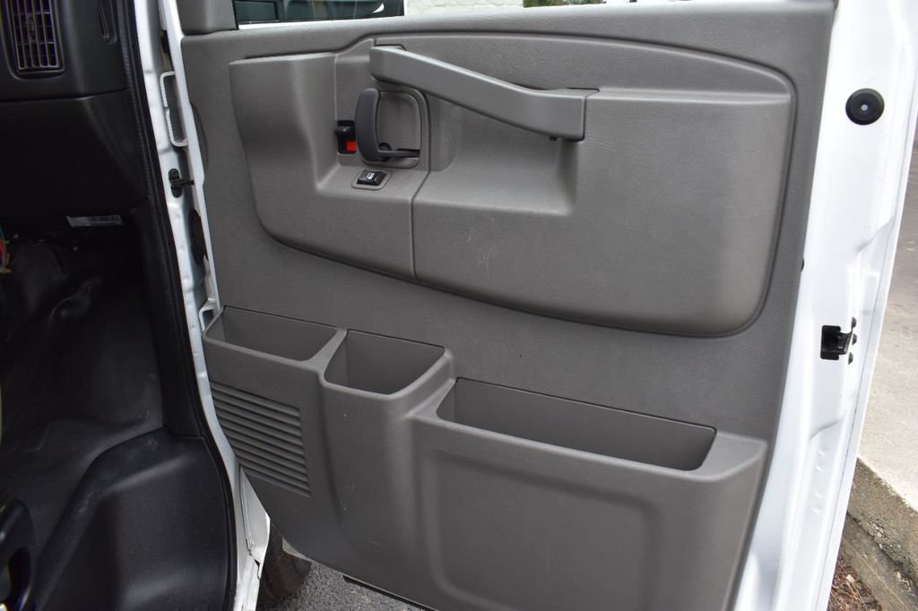 Used 2018 GMC Savana 2500 w/ Communications Package RWD image 36