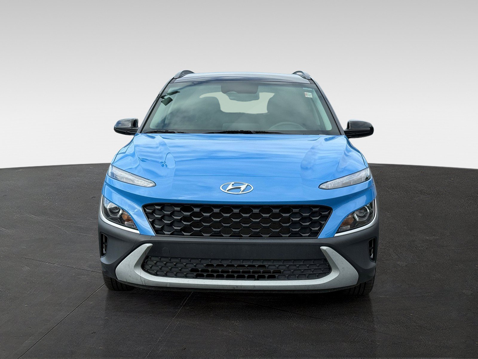 Used 2022 Hyundai Kona SEL w/ Winter Weather Package AWD/4WD image 2