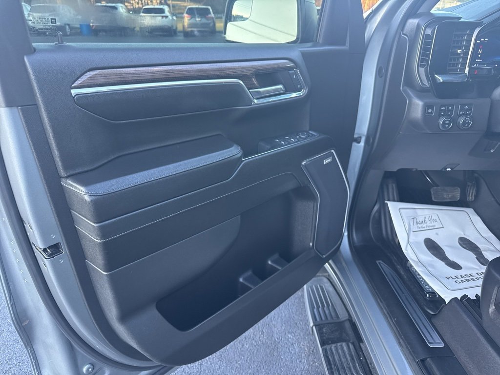 Used 2024 Chevrolet Silverado 1500 LT Trail Boss w/ Convenience Package II image 19