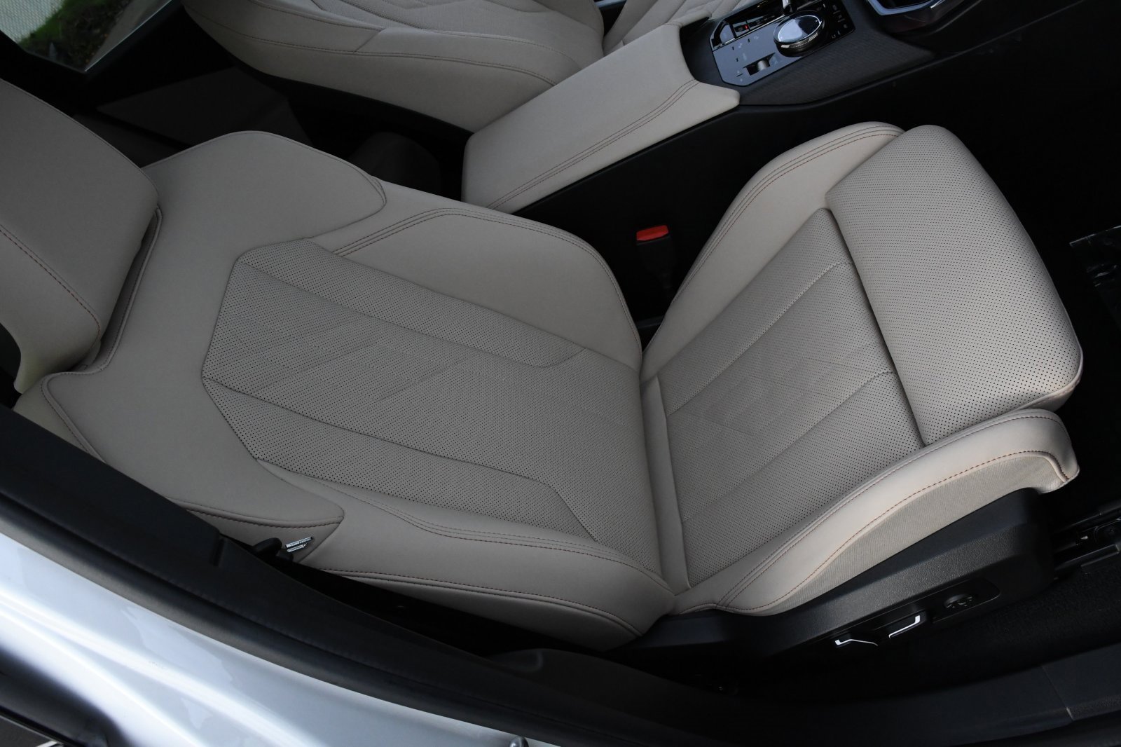 Used 2025 BMW X3 xDrive30i w/ Convenience Package image 15