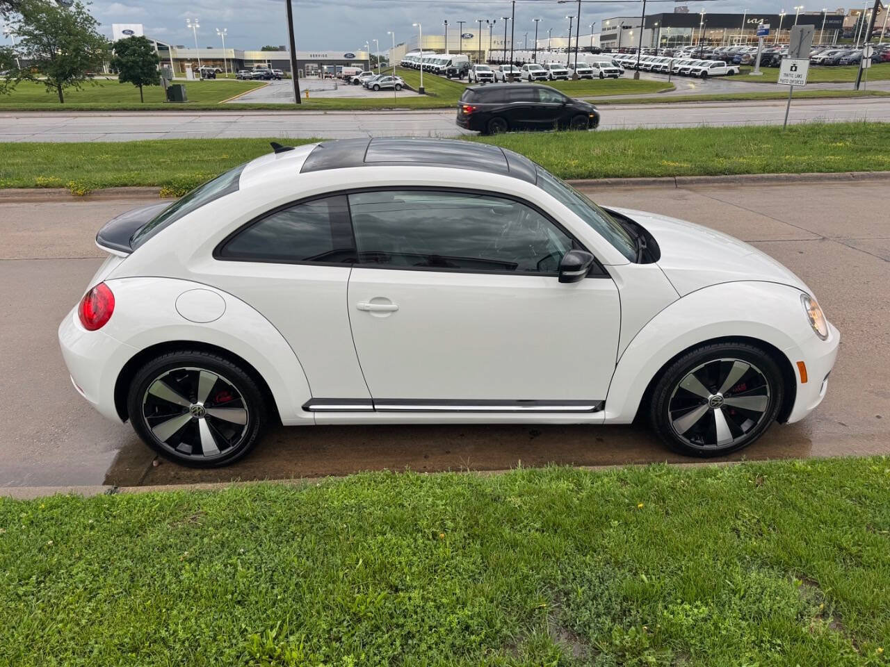 Used 2013 Volkswagen Beetle 2.0T FWD image 6