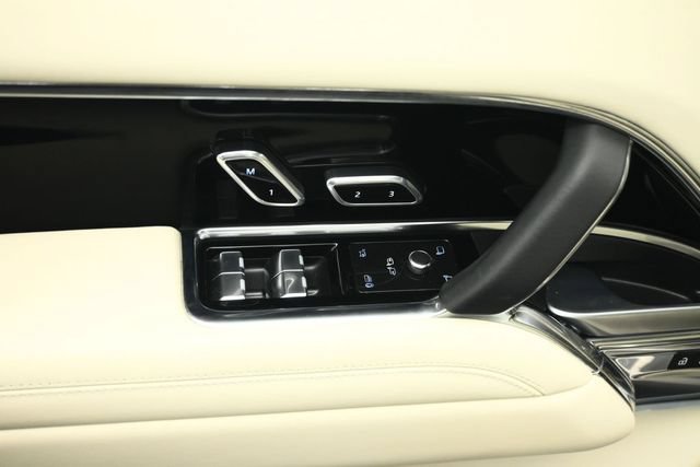 Used 2023 Land Rover Range Rover SE AWD/4WD image 48