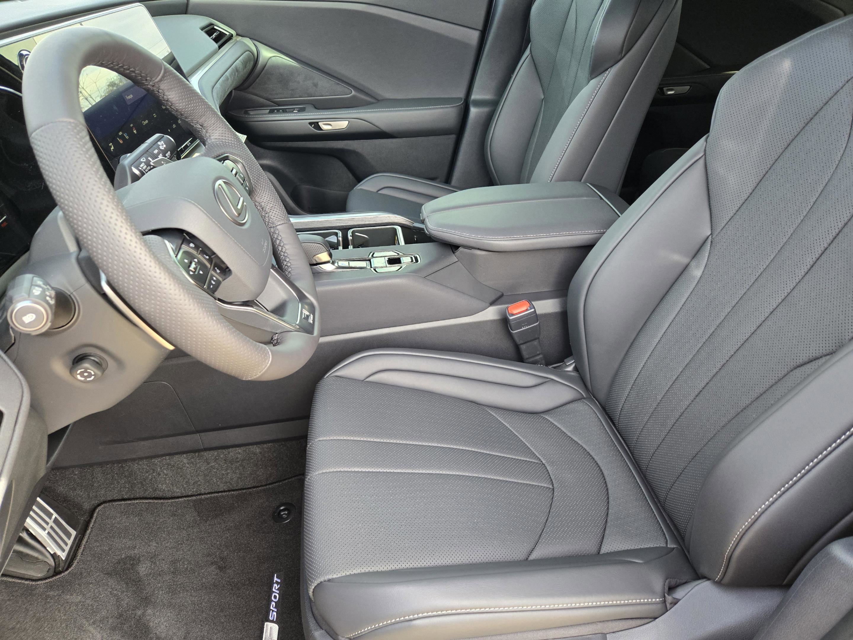 New 2026 Lexus TX 500h AWD image 8