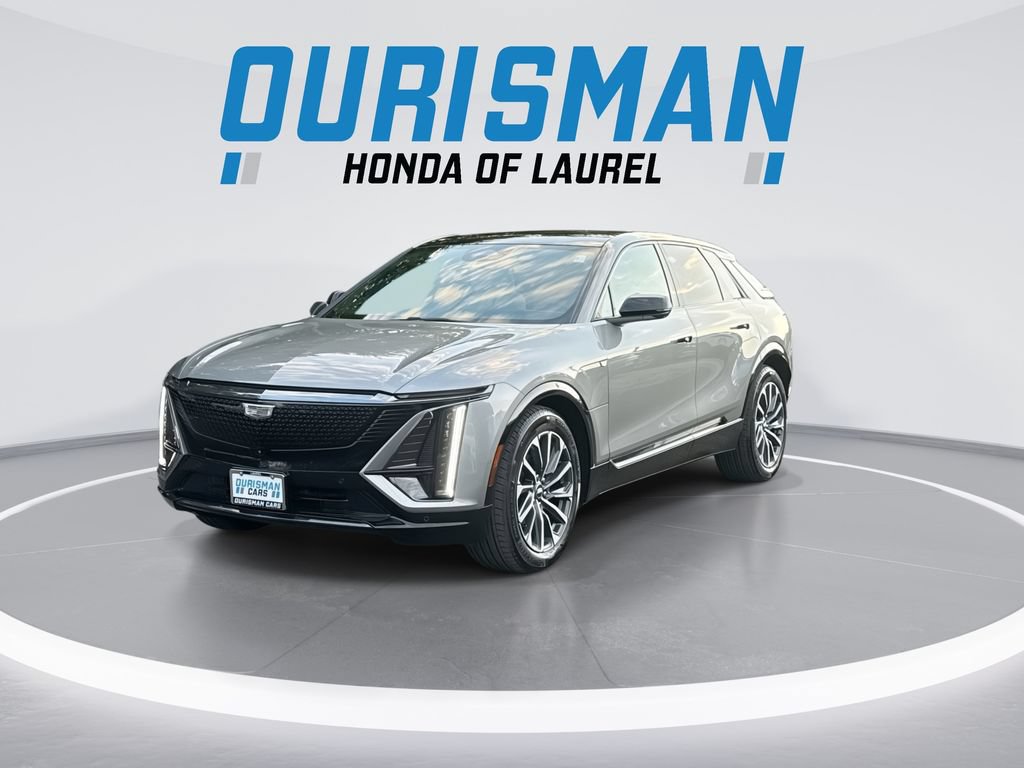 Used 2024 Cadillac Lyriq Sport AWD/4WD image 4