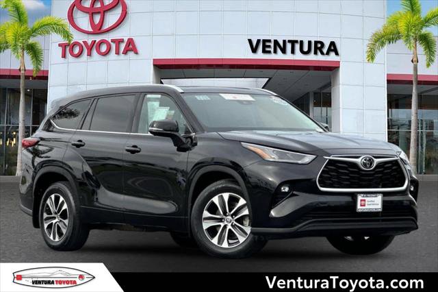 Certified 2022 Toyota Highlander XLE image 1
