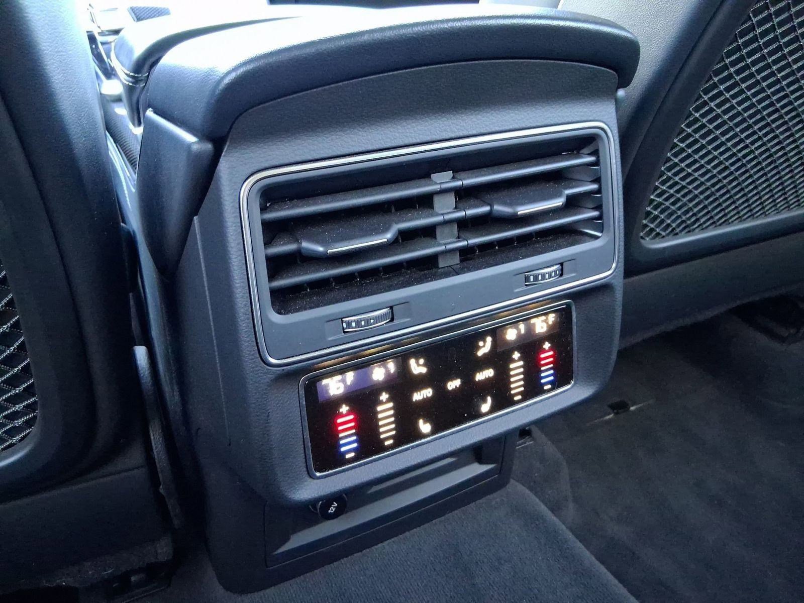 Used 2023 Audi SQ8 Prestige w/ Prestige Package image 29