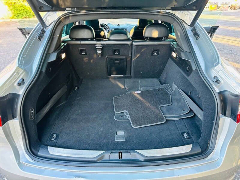 Used 2017 Maserati Levante S image 4