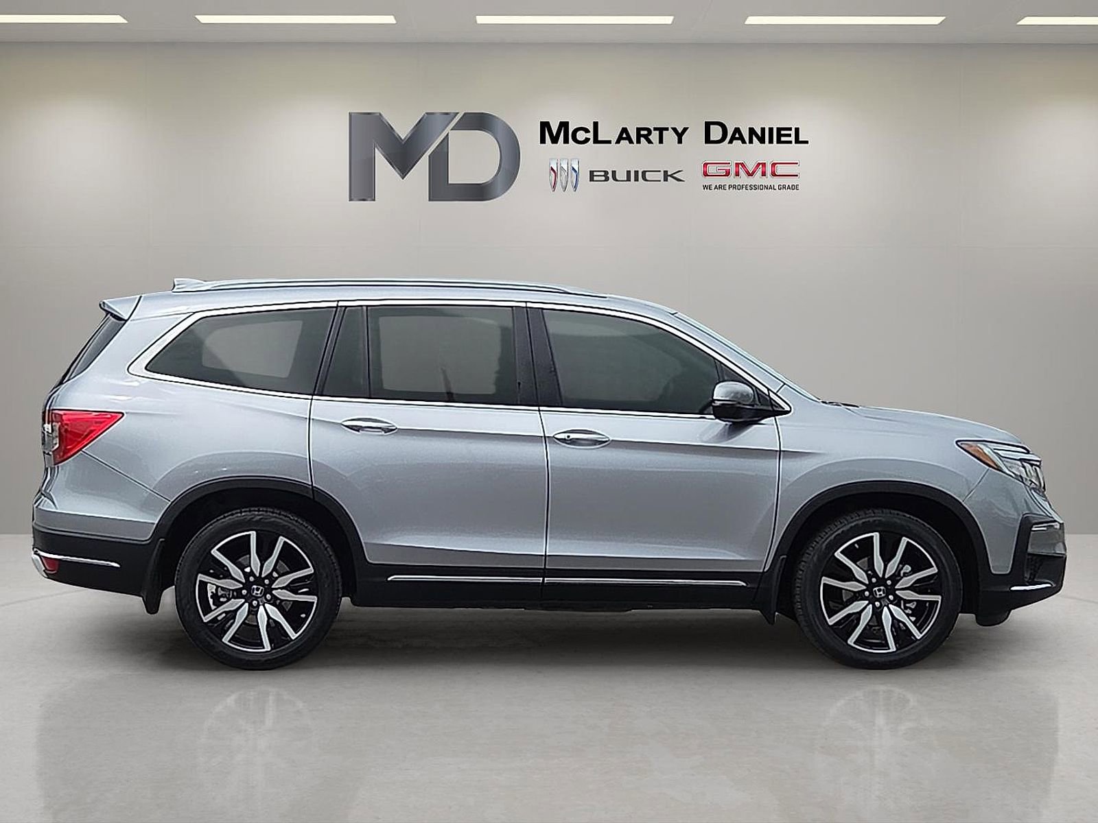Used 2020 Honda Pilot Touring image 6