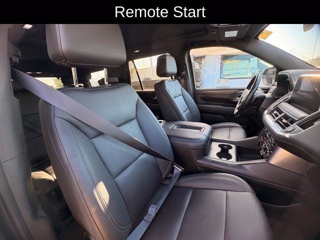 Used 2024 Chevrolet Tahoe Z71 w/ Luxury Package AWD/4WD image 18